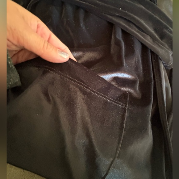 LuLaRoe black velvet Sarah Cardigan - Picture 4 of 6